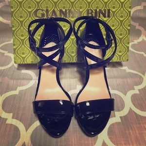 Gianni Bini black patent leather heels